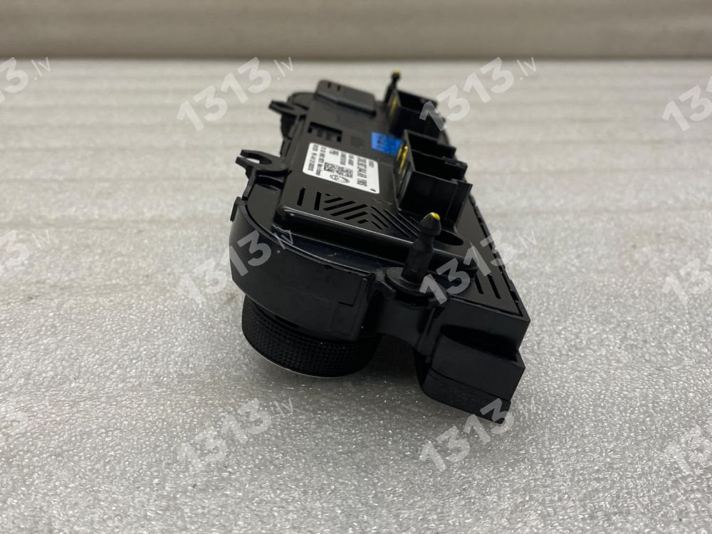 Škoda Superb III B8 3V Apsildes Klimata vadības panelis regulators 3V0907044AR 3V0 907 044 AR 3V0907044AR