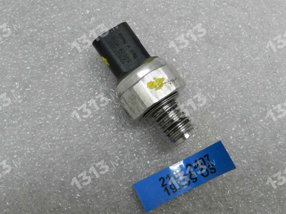 Opel Astra K 15-21 1.6CDTi B16DTE 81KW Eļļas spiediena slēdzis sensors Apakšējais 12637356 12637356 55488247 12637356, 55488247