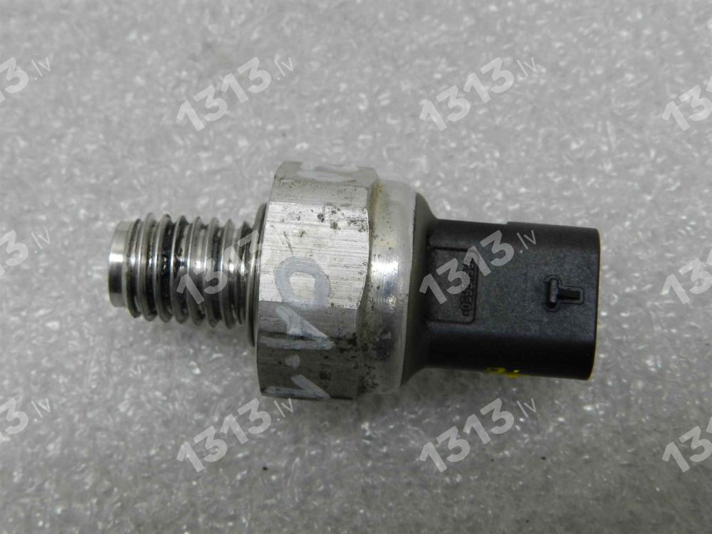 Opel Astra K 15-21 1.6CDTi B16DTE 81KW Eļļas spiediena slēdzis sensors Apakšējais 12637356 12637356 55488247