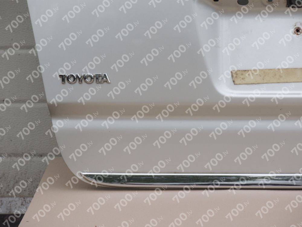 Toyota Corolla Verso III AR10 Bagažnieks Bagāžas Nodalījuma Vāks - Krāsas kods - 1C0 67005-0F011 670050F011 67005 0F011 1C0