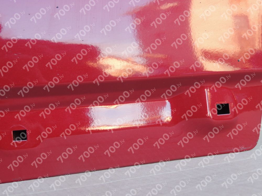 Chevrolet Orlando Aizmugurējās Kreisās Durvis Krāsas kods - GCS Velvet Red Metallic 95914717 95095393 GCS Velvet Red Metallic
