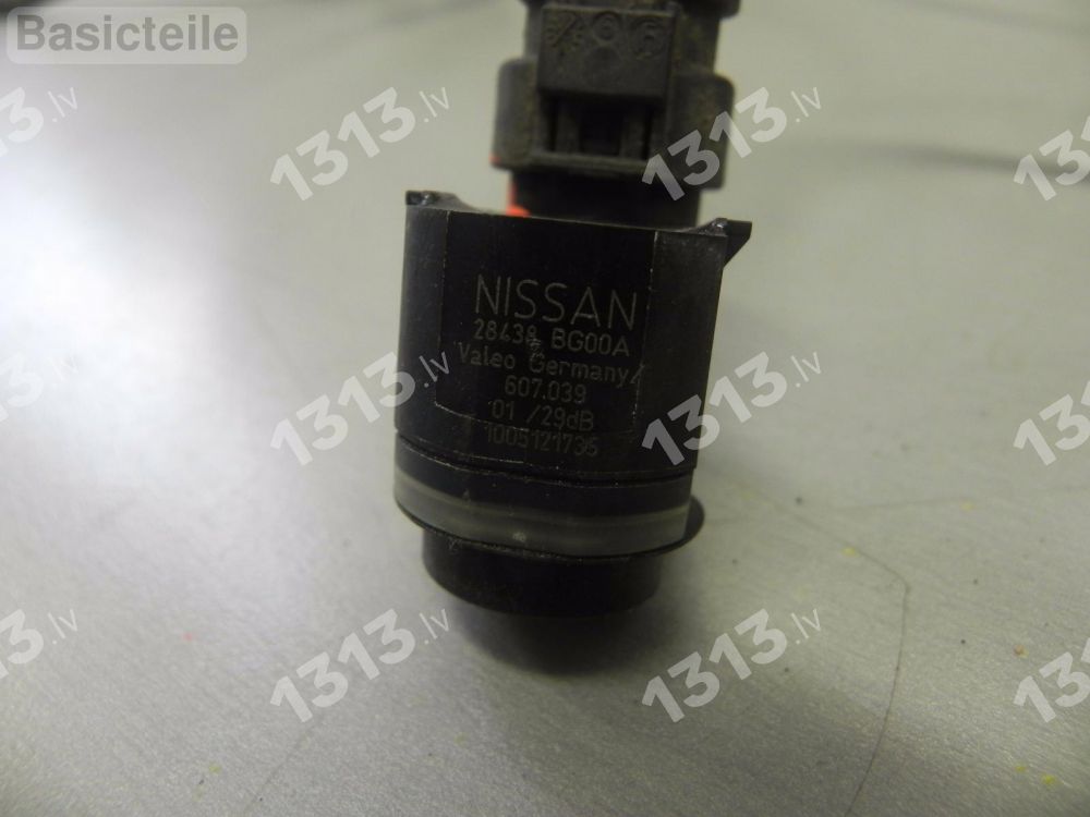 Датчик парковки Nissan Qashqai J10 со задним  жгутом проводов 24017JD00A 28438BG00A 28438BG00A 24017JD00A