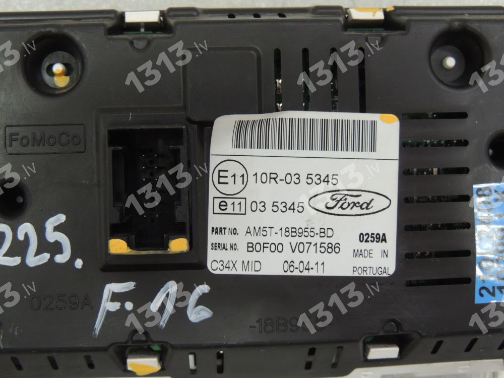 Ford Focus III Multimedijas displejs Radio ekrāns AM5T-18B955-BD AM5T-18B955-BD AM5T18B955BD 1940785 AM5T-18B955-BH AM5T18B955BH