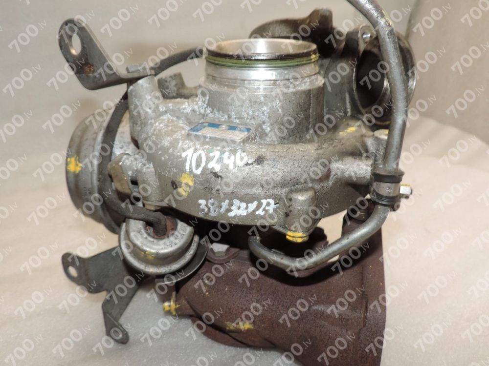 BMW X5 E70 07-13 4.0D N57S N57D30 225KW Ieplūdes Turbokompresors Turbīne 11657808166 11657808166 7808166 11 65 7 808 363 11657808363 7808363 7 808 363