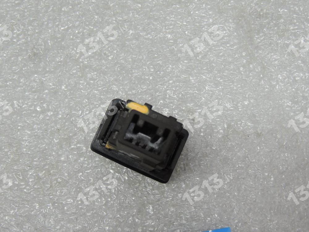 Toyota Corolla E18 Переключатель Кнопка корректора фар 84152-02080 84152-02080 8415202080