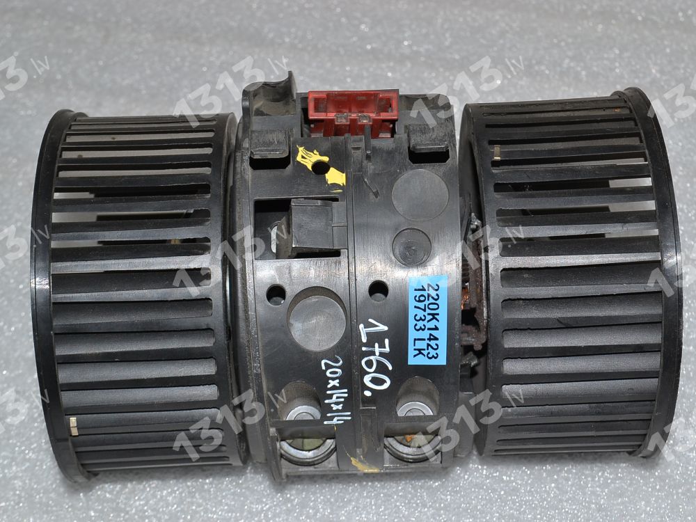 Renault Trafic III Salona krāsniņas ventilators L09N109416C 272109961R L09N109416C