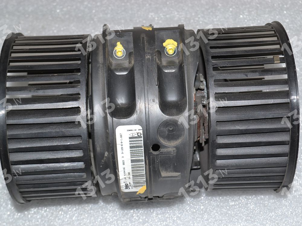 Renault Trafic III Salona krāsniņas ventilators L09N109416C 272109961R L09N109416C